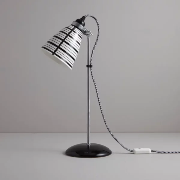 Lampa na biurko średnia